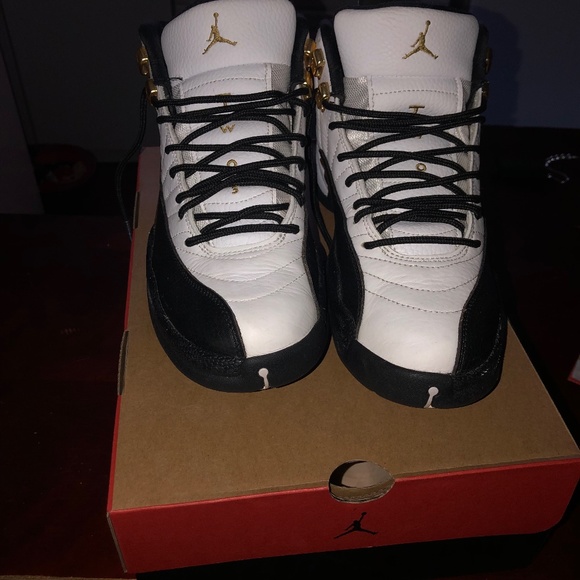 Royalty taxi 12s